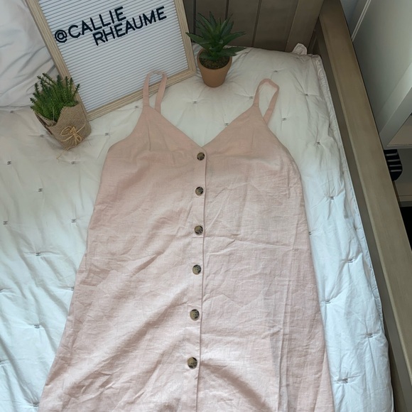 Topshop Dresses & Skirts - Light pink button up dress